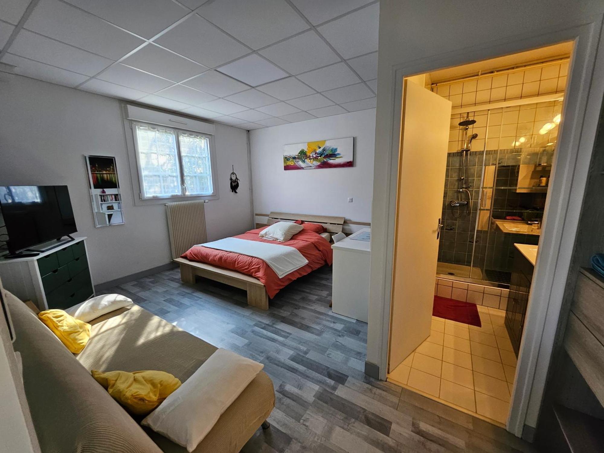 Logement Independant Chez L'Habitant Vouillé Exterior foto